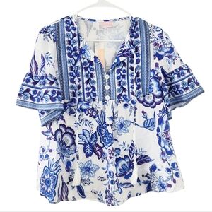 NEW C+D+M Blue and White Floral Paisley Women's Top Small Short Sleeve Beachy